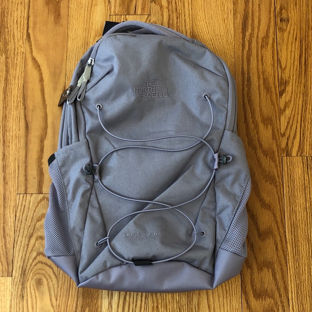 NWT The North Face Women’s Jester 27L Backpack Light Gray